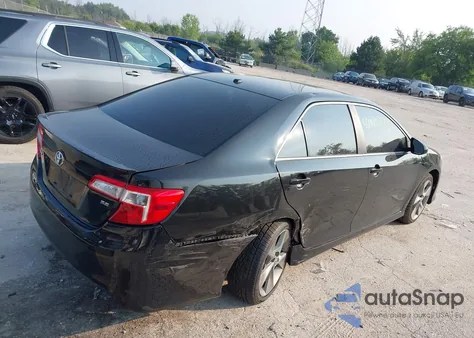 2012 Toyota Camry Se V6 z USA, uszkodzony, nr VIN 4T1BK1FK3CU014016